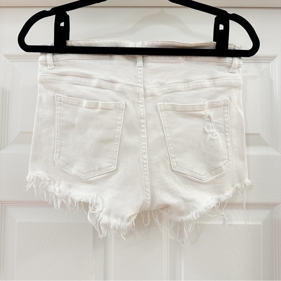 H&M Cutoff Denim Jean Shorts Fray Hem White sz 6 - Picture 2 of 3